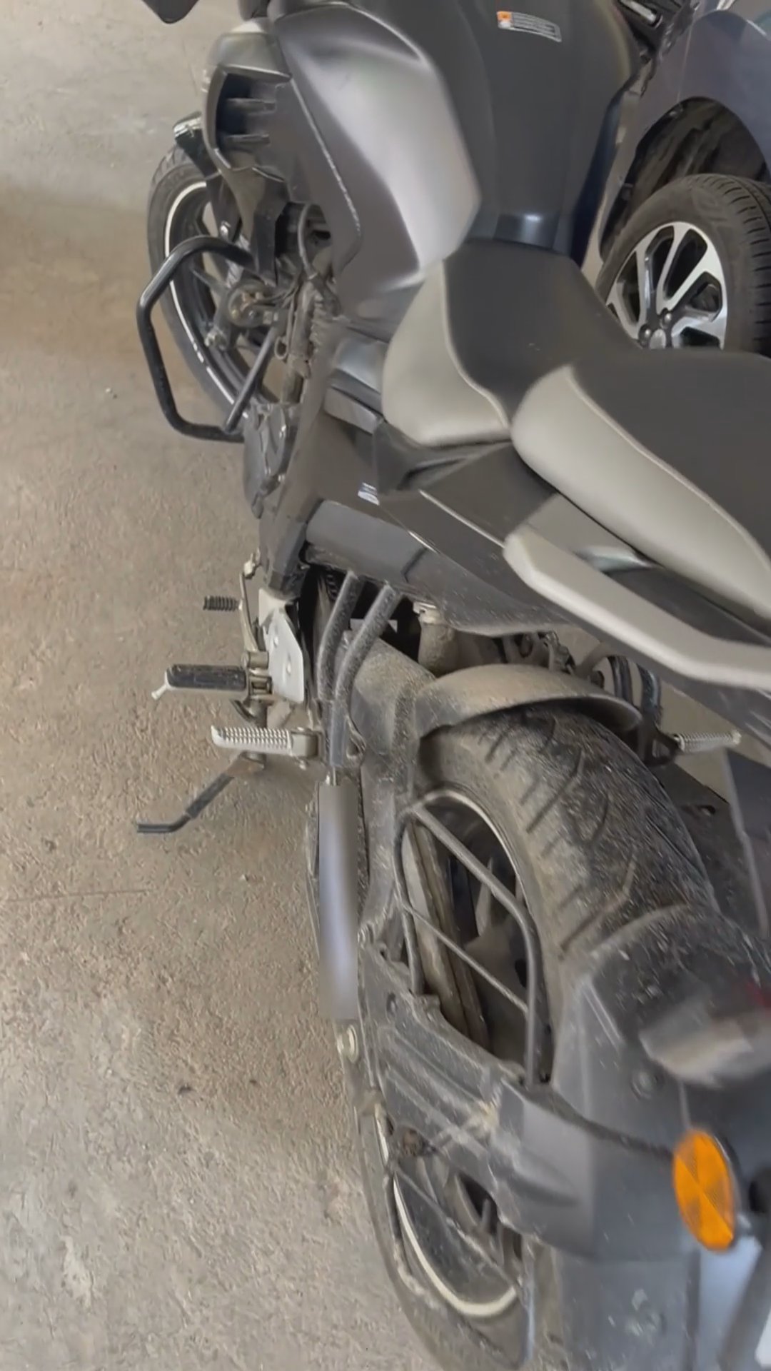 Walk-around video thumbnail