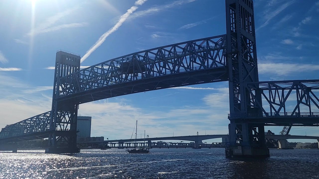 Main St. Bridge - Main Street Bridge raised to allow boat passage. - Landmarks & Historical Buildings Near Me - Jacksonville, Florida