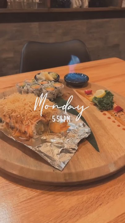 Lili Sushi - Sushi Bars Near Me - Carol Stream, Illinois