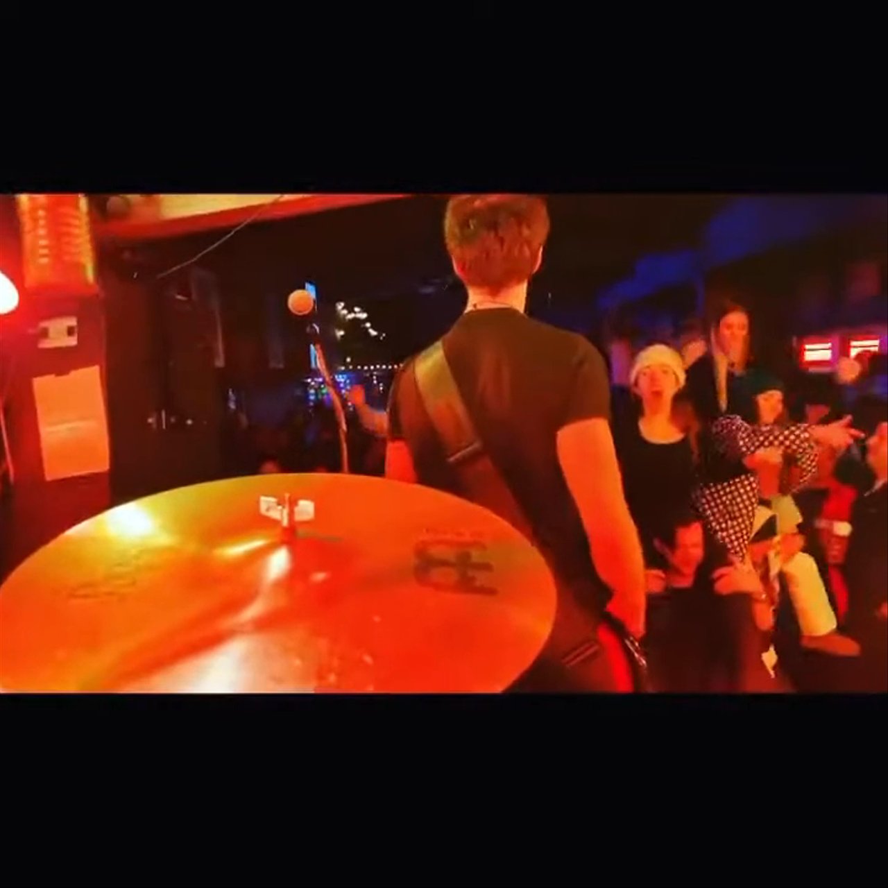 The Riviera Rock Band @ Le Farinet Verbier 2026 - video 3