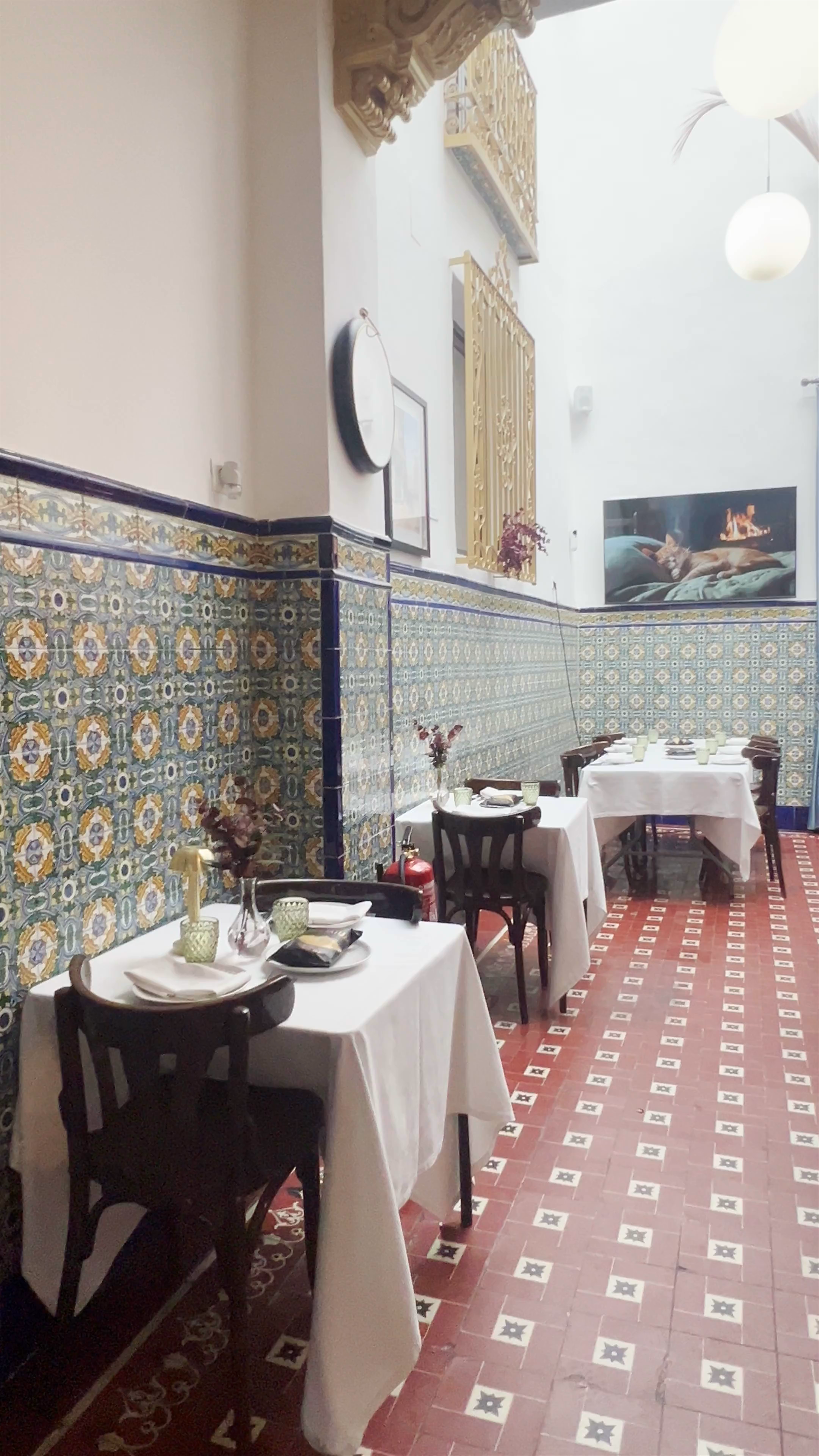 El Casino Felymar: Charming Historic Café in Cehegín, Spain