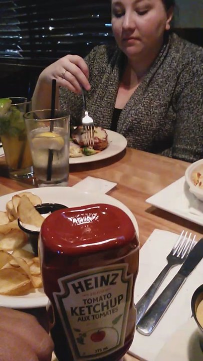 Boston Pizza - Pizza Near Me - Mississauga, Ontario