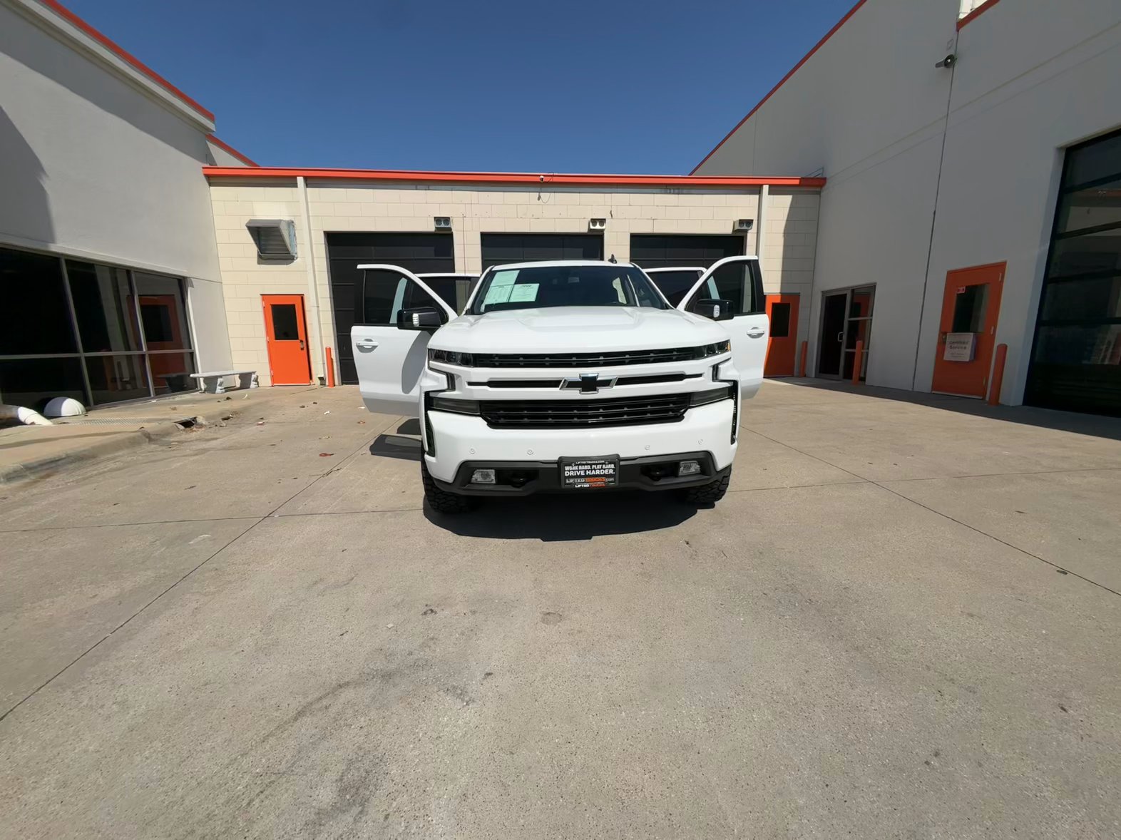 Lifted Trucks - #TX10932 - 2020 Chevrolet Silverado 1500 RST Crew Cab