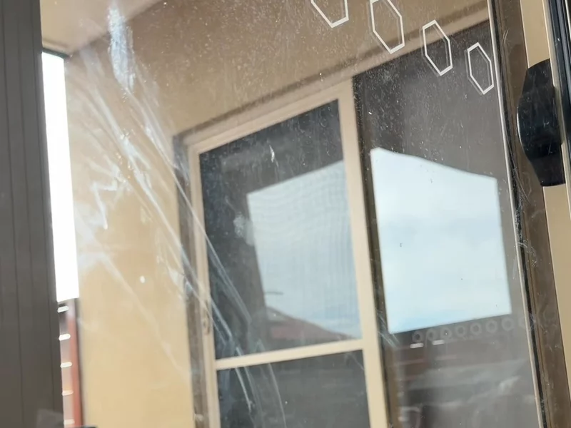 Window & Glass Cleaner