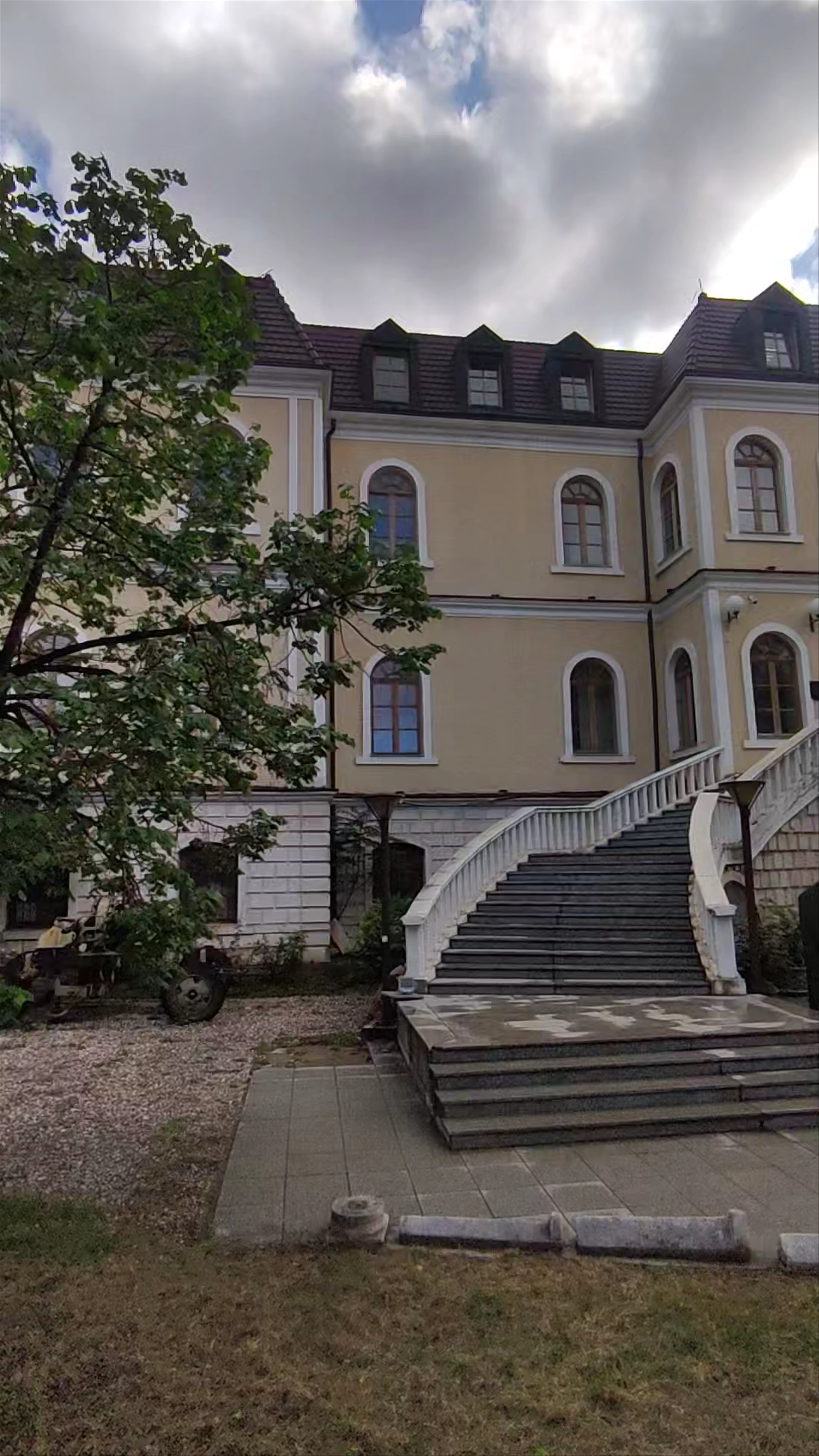 Kosovo Museum, Hamdi Mramori