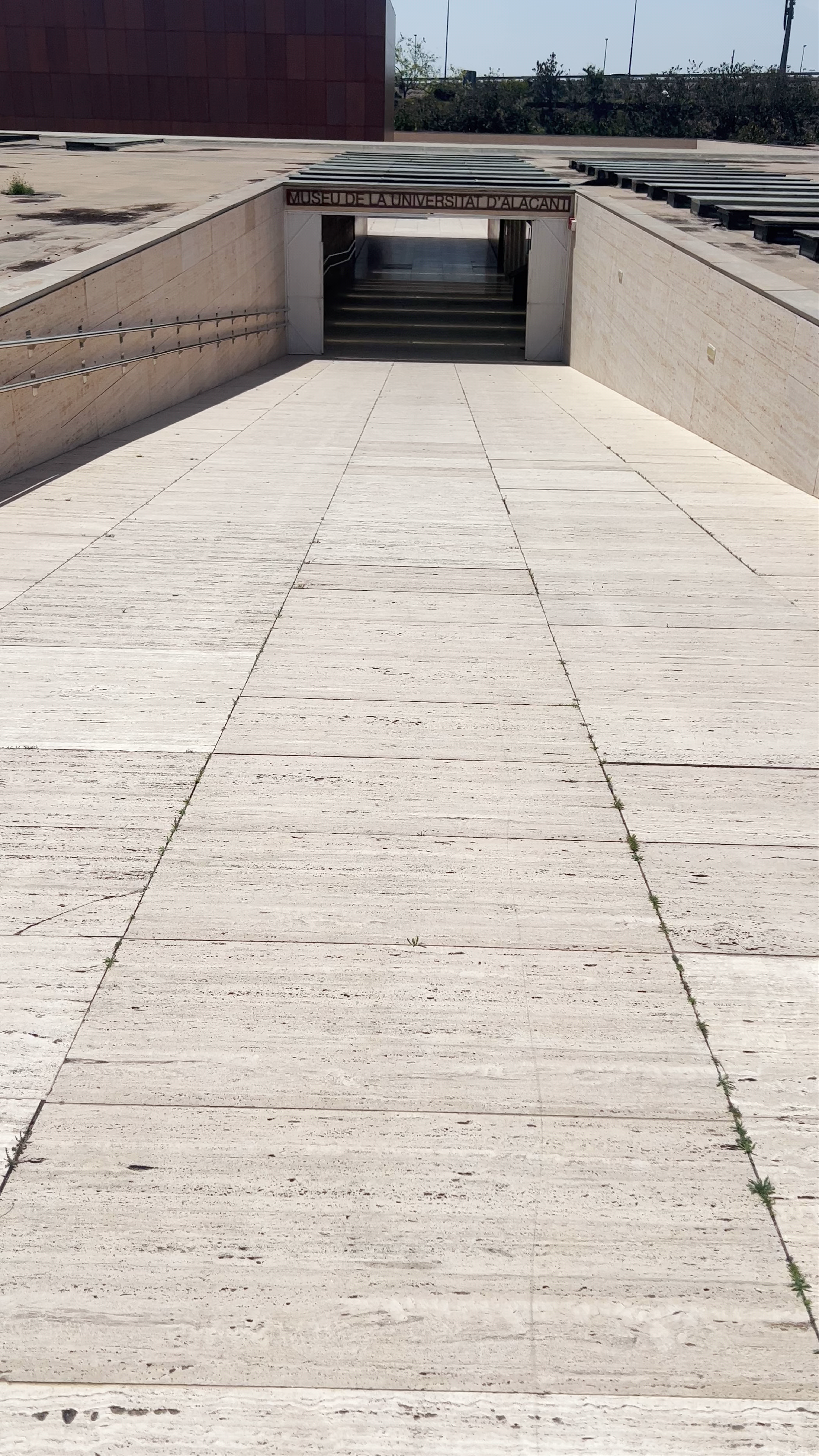 Museo de la Universidad de Alicante: Modern Architectural Journey in San Vicente del Raspeig