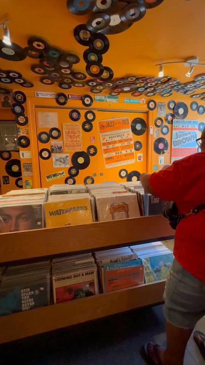 Som Records - Vinyl Records Near Me - Washington, DC, District of Columbia