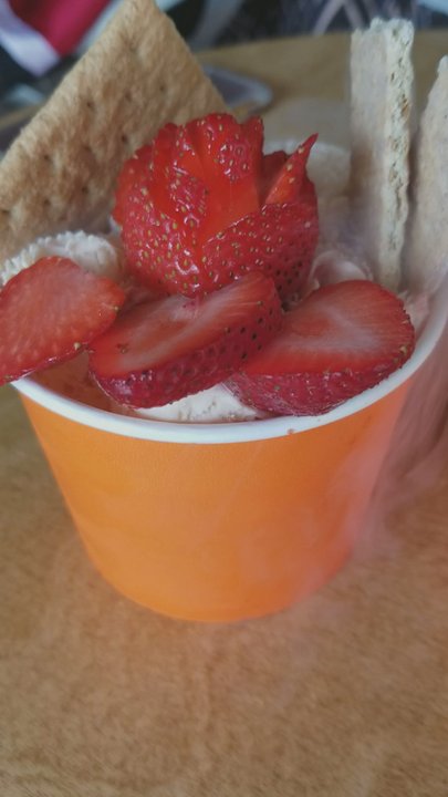 Iceland Ice Cream - Strawberry shawty is smokin - Ice Cream & Frozen Yogurt Near Me - Arlington, Texas
