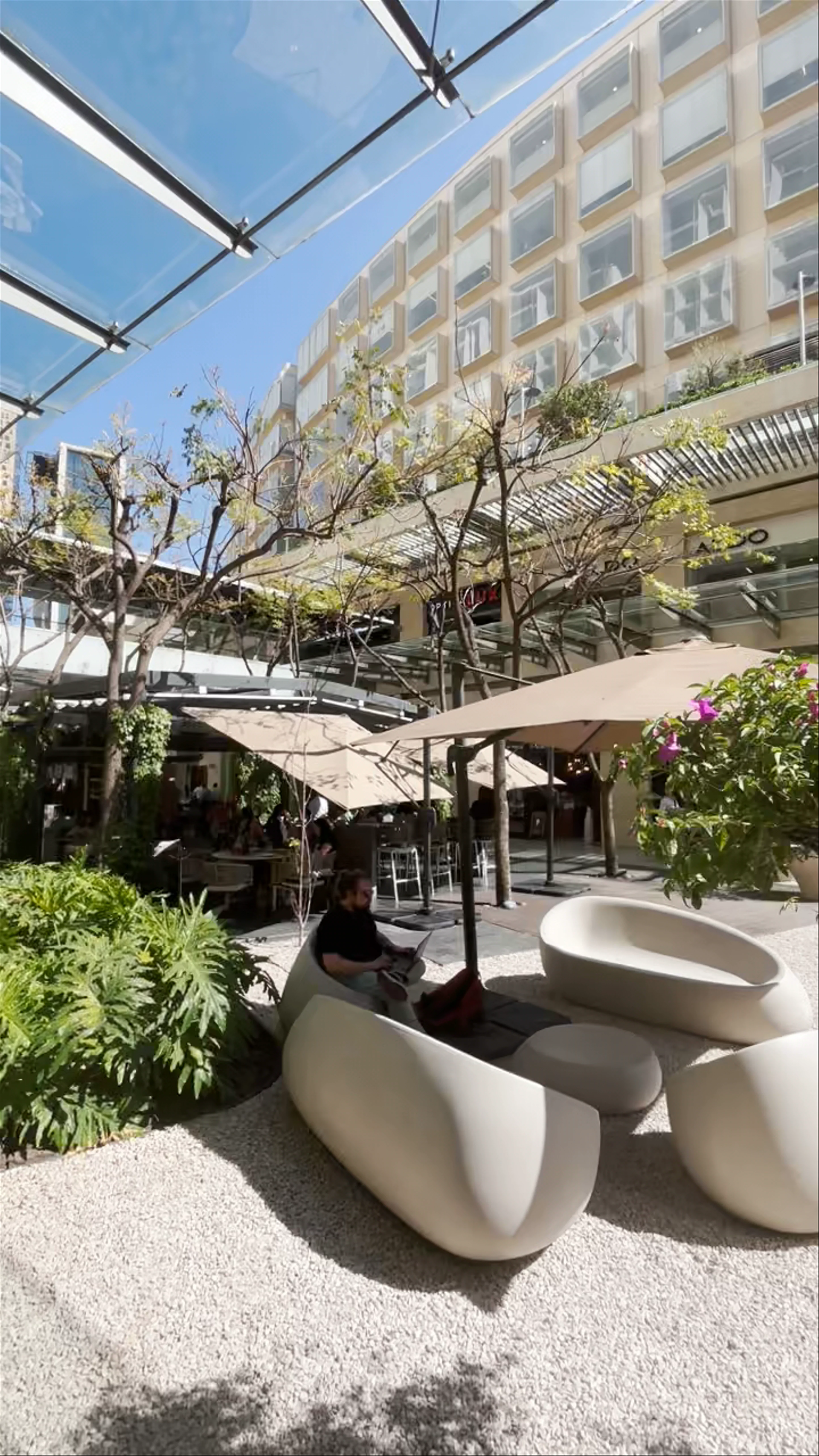 Antara, Avenida Ejército Nacional Mexicano, Granada