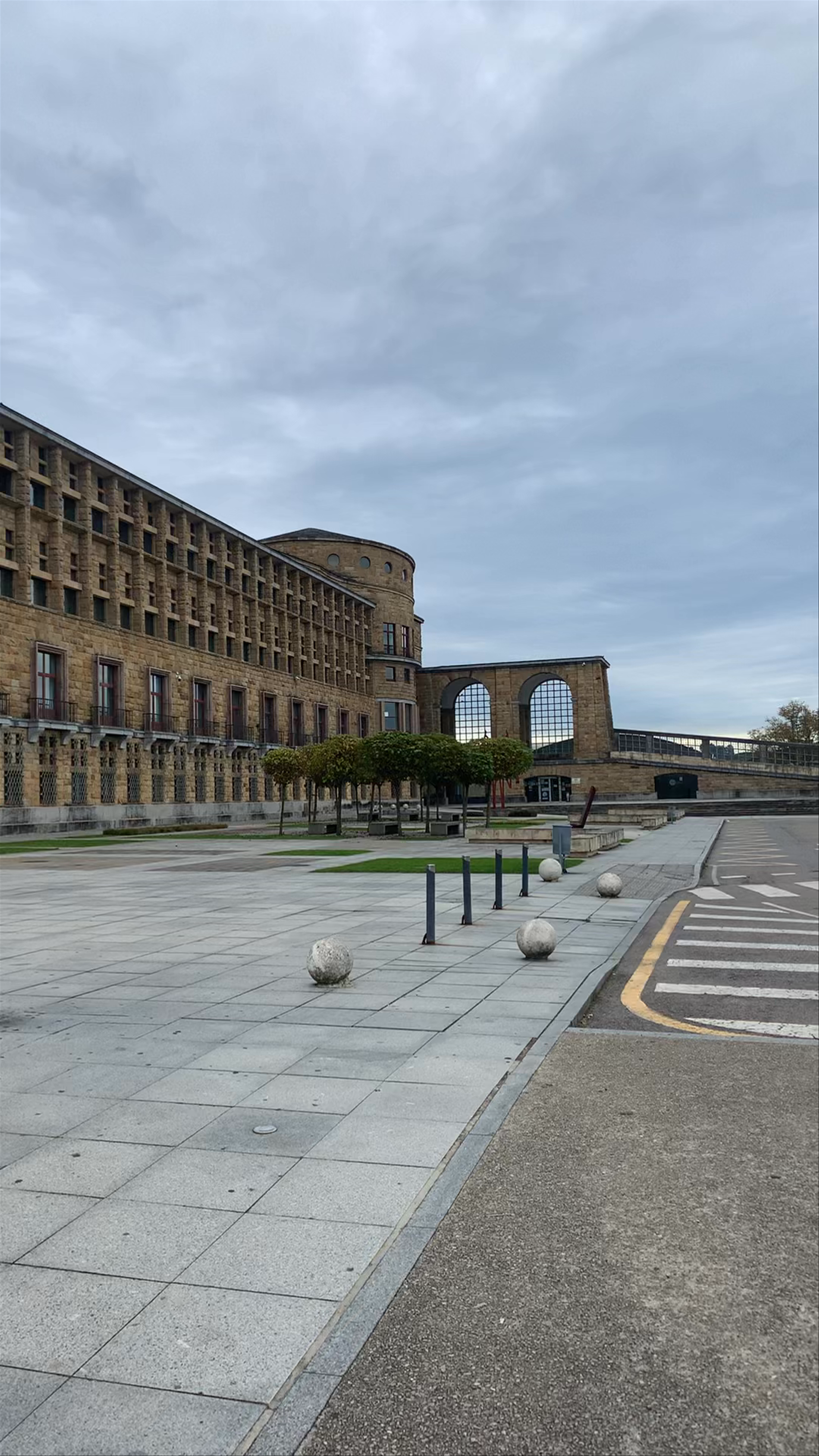 Urbanización del entorno de la Universidad Laboral (Gijon)