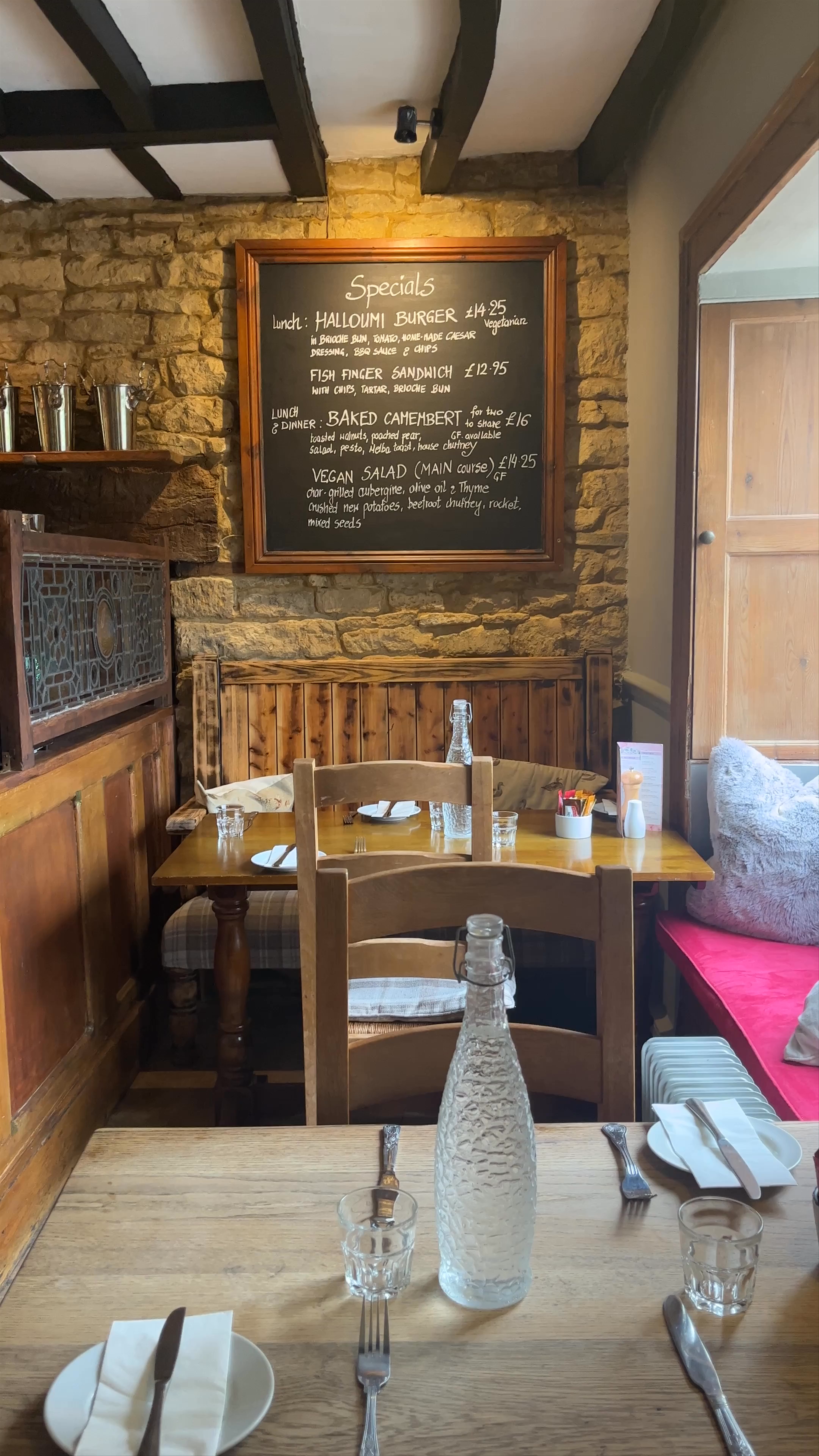 Cozy Dining Experience at The Rose Tree Restaurant, Cheltenham