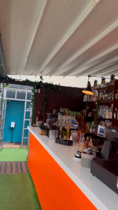 Bocanegra - Inside/Outside Patio - Spanish Near Me - Madrid, M