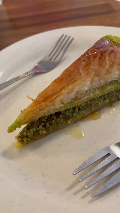 Istanbul Grill - Baklava-Havuc Dilimi - Turkish Near Me - Houston, Texas
