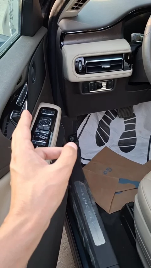 لينكولن افياتور Reserve 2023