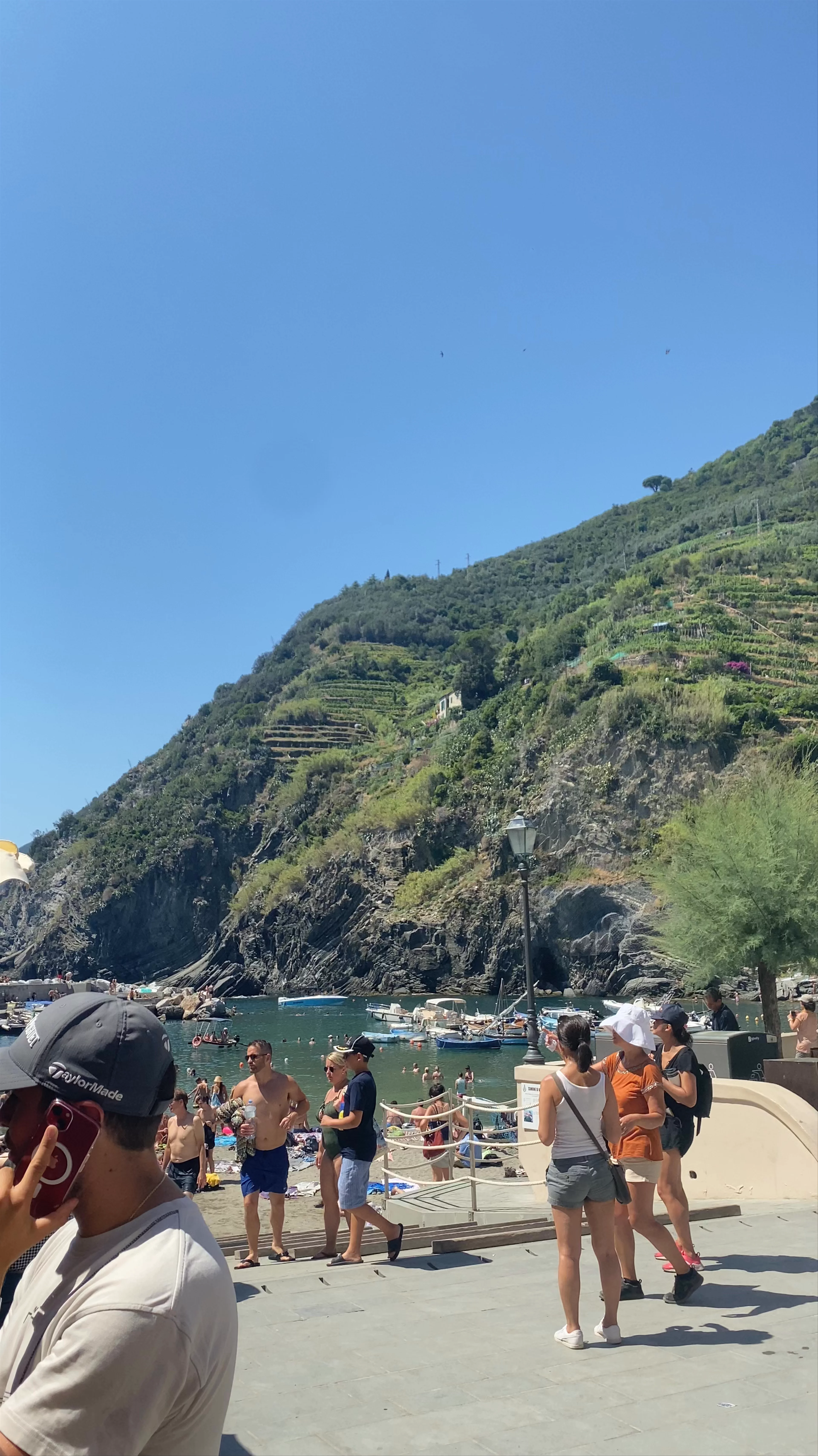 Vernazza Beach, Via M. Carattino, Vernazza, SP, Italy