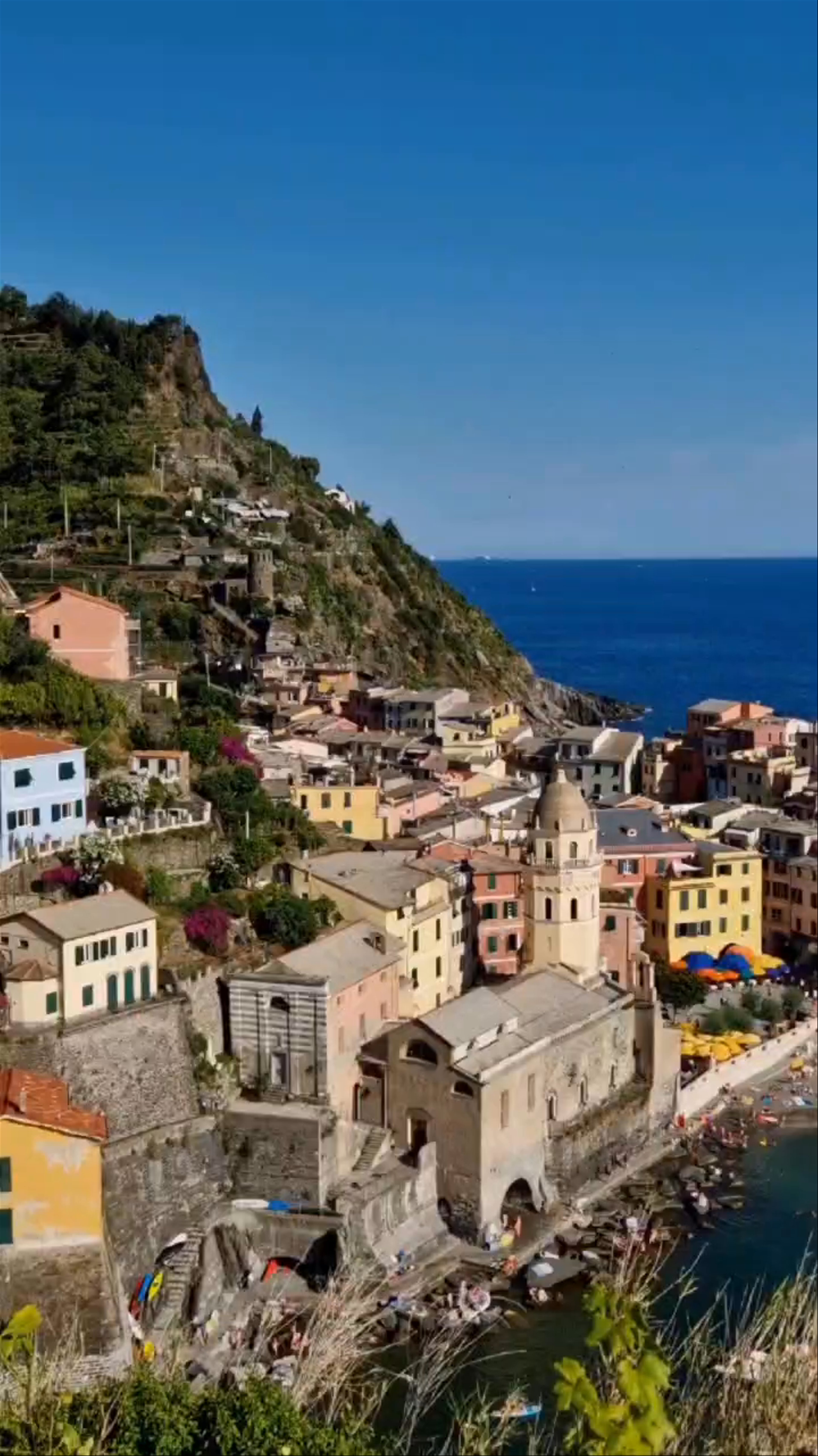 Vernazza Beach