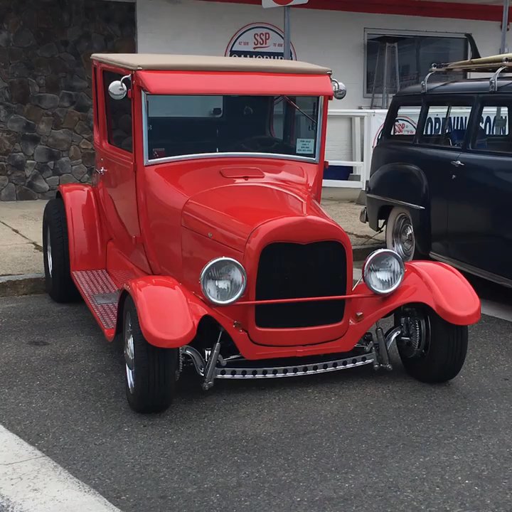 Gracie's Bar & Grill - Kingpin car show that Gracie's bar host for. So much fun. Live entertainment, 50/50 raffles and so much more. Family friendly - Pubs Near Me - Salisbury, Massachusetts