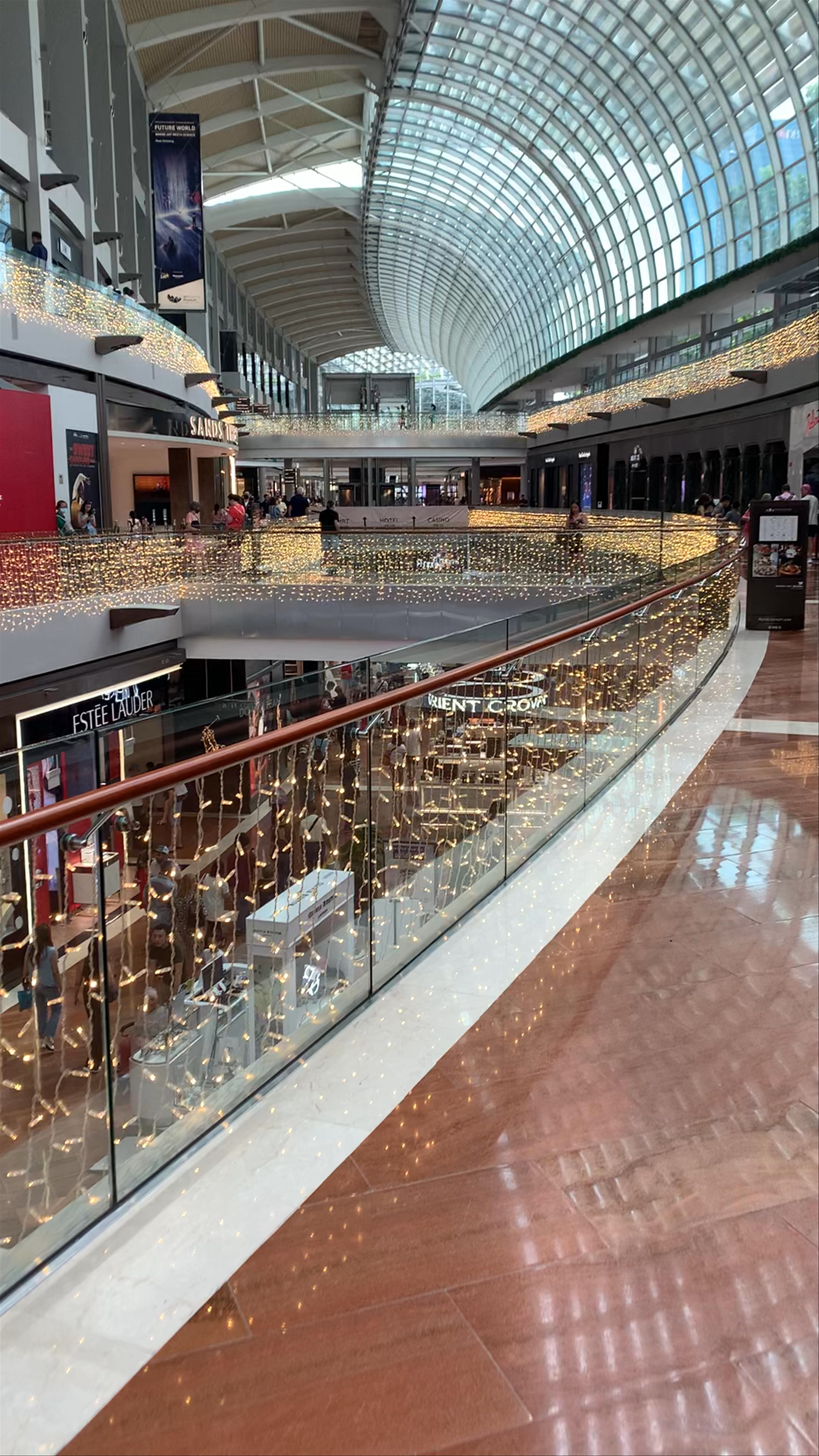 Marina Bay Link Mall: A Modern Shopping Escape in Singapore