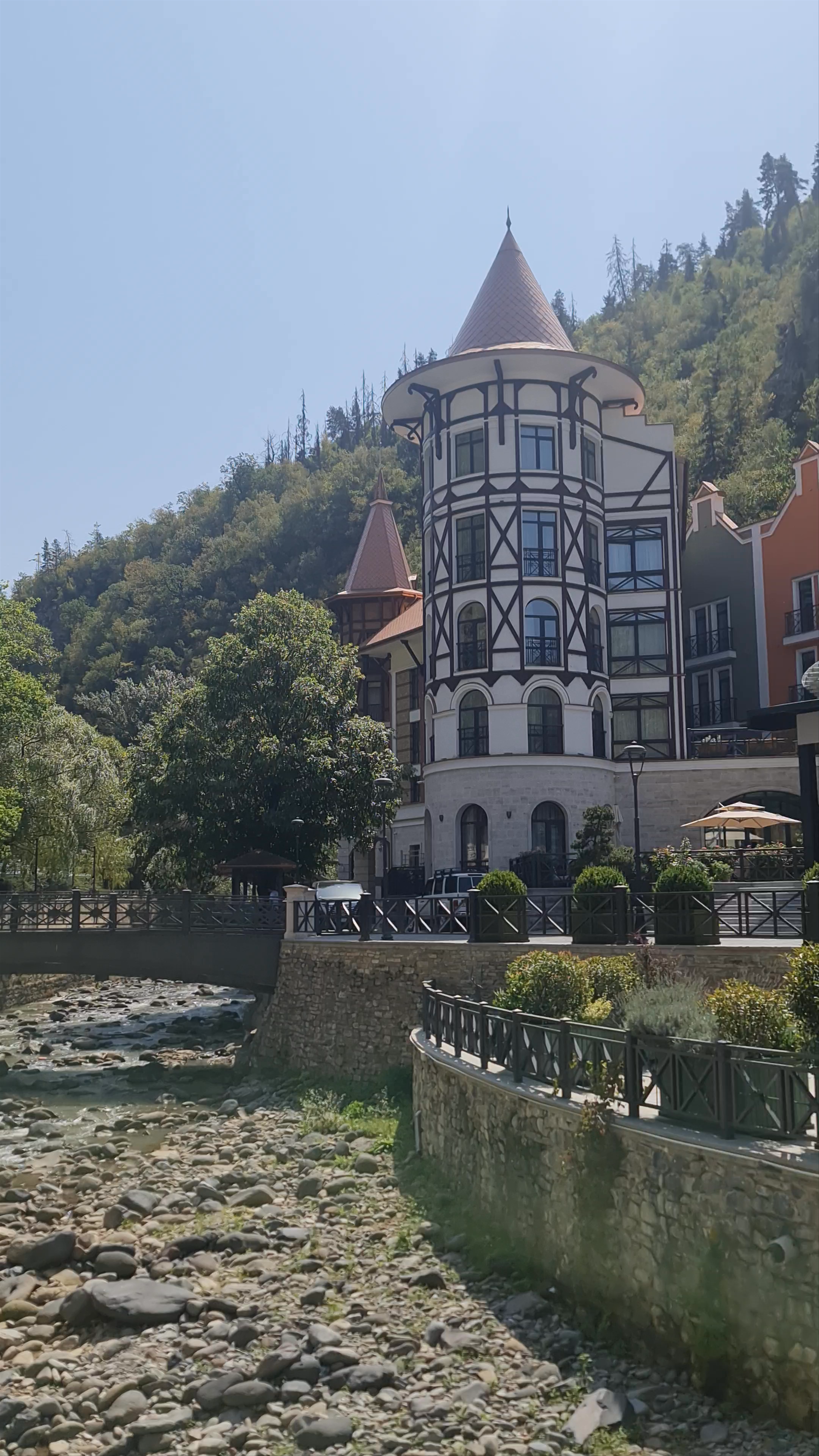 Crowne Plaza Borjomi: Scenic Mountain Retreat in Georgia