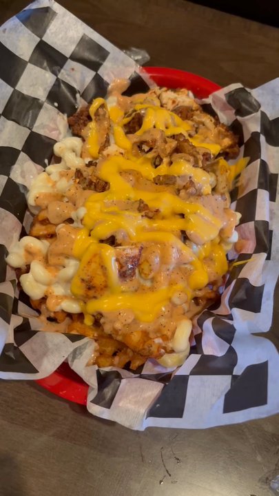 Main Birds Hot Chickens - Dirty Mac - Chicken Shop Near Me - Spring, Texas