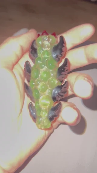 Preview pic of One hitter tremor piece hand blown