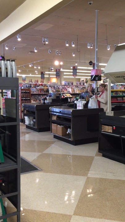 H-E-B - Register area - Grocery Near Me - San Antonio, Texas