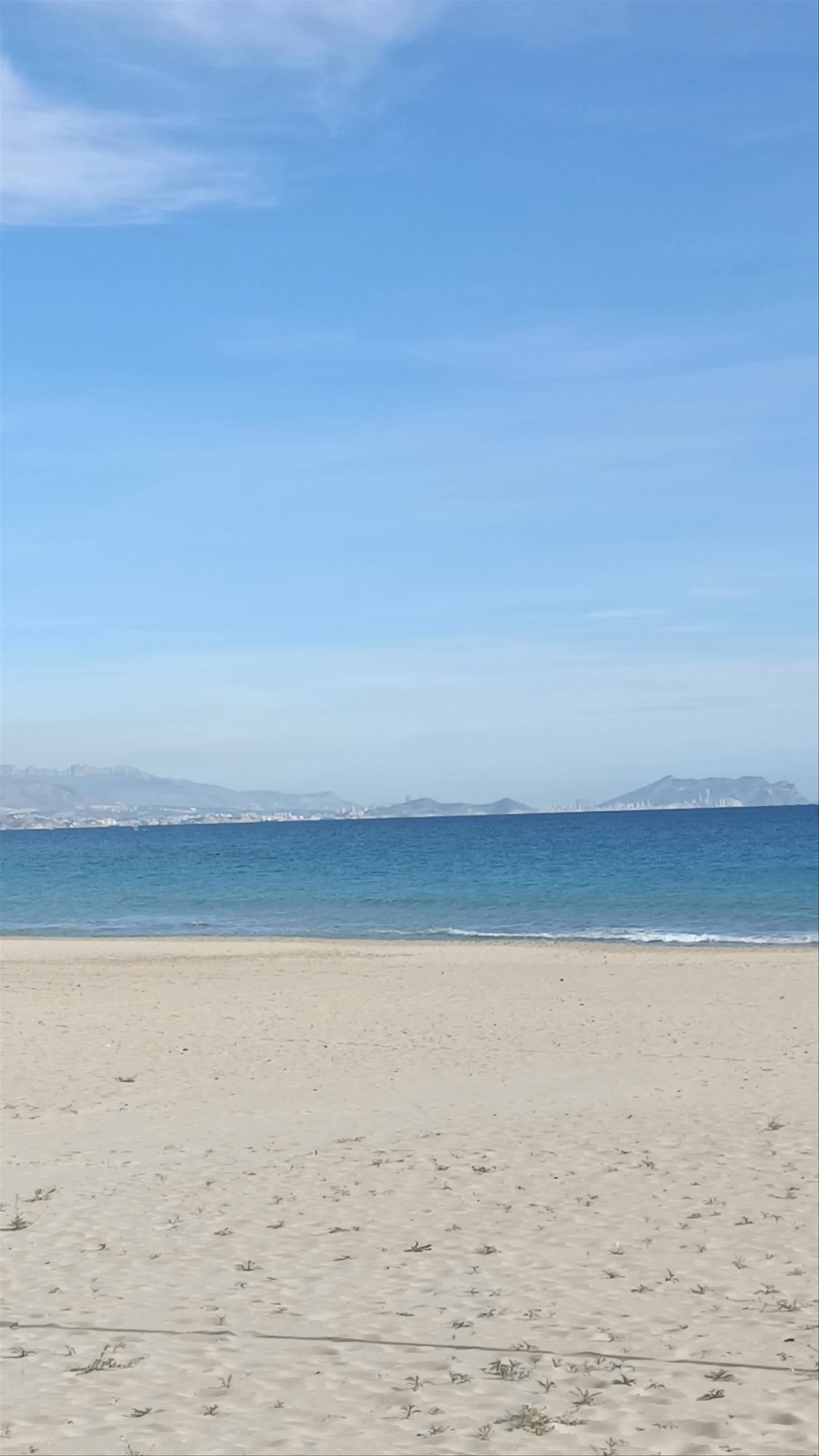 Playa Muchavista: Serene Coastal Escape in Comunidad Valenciana
