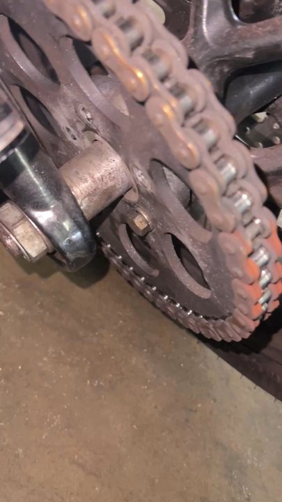 Historic Harley Davidson - 3 pulley bolts snapped off my rear wheel - Motorcycle Dealers Near Me - Topeka, Kansas