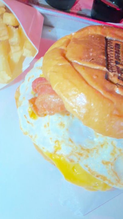 Buddy's Burger - Me and the homie got some  burgers  from this spot - American Near Me - Miami Beach, Florida