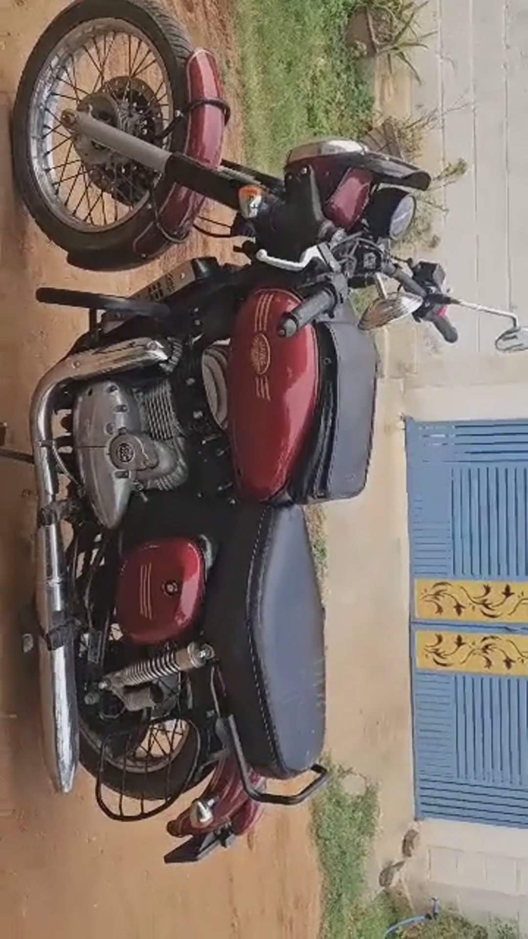 Walk-around video thumbnail