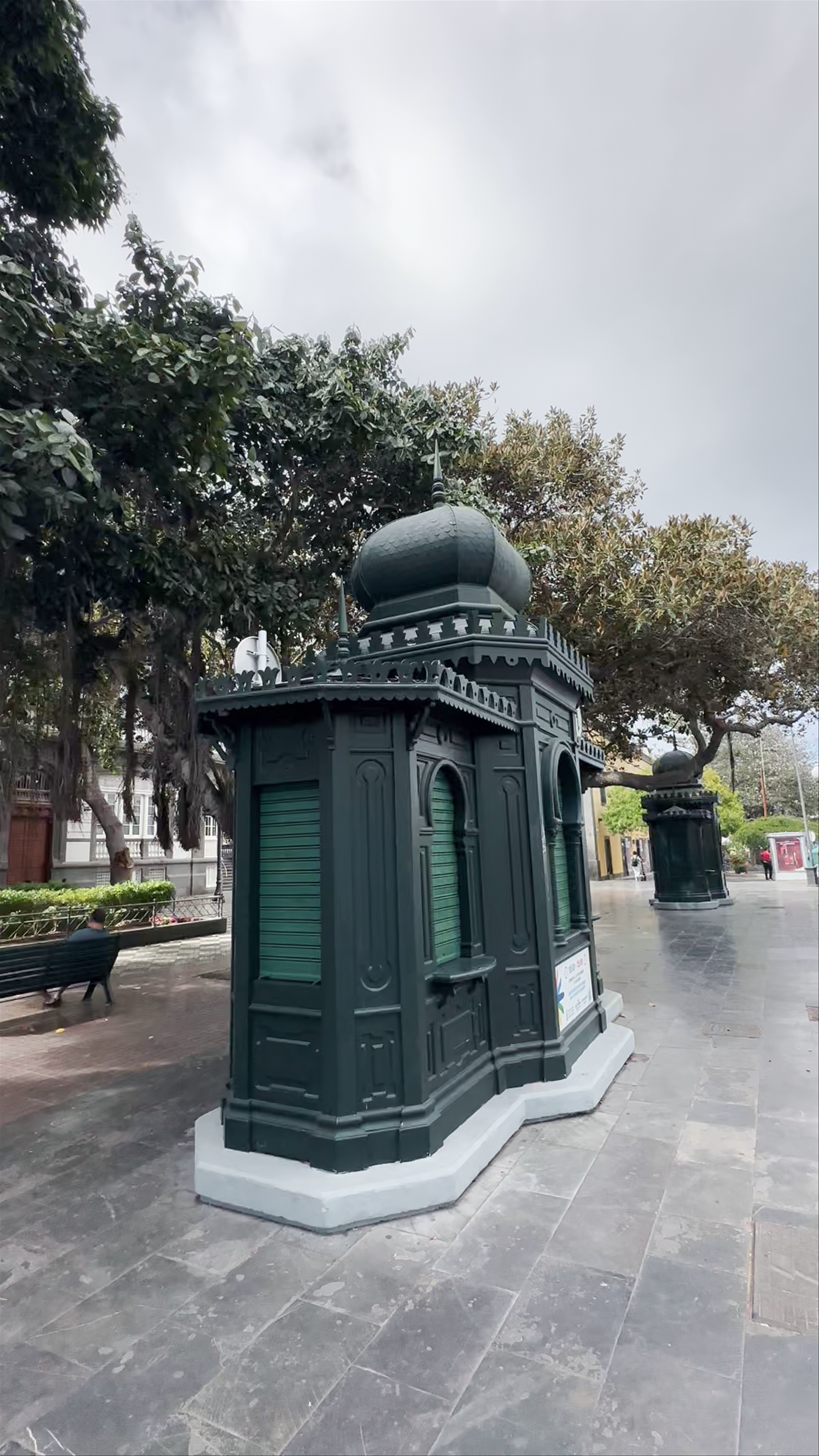 Plaza de las Ranas: Historic Serenity in Las Palmas de Gran Canaria