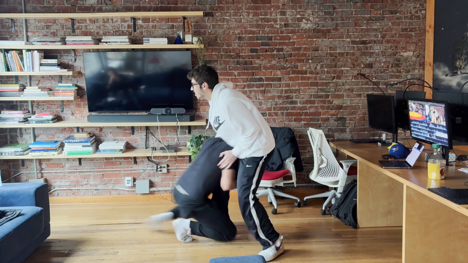 Video thumbnail - Processing