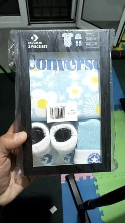 Converse 3 Pezzi Body Cappellino E Calzini In Coordinato 6-12 Mesi 