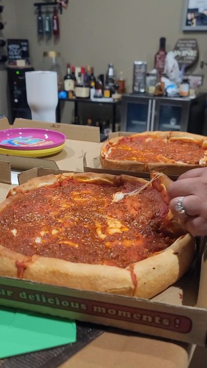 Chi Town Pizza - Pizza Near Me