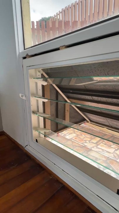 Coastal Windows - Jalousie operation- smooth and easy with security feature - Windows Installation Near Me - Waipahu, Hawaii