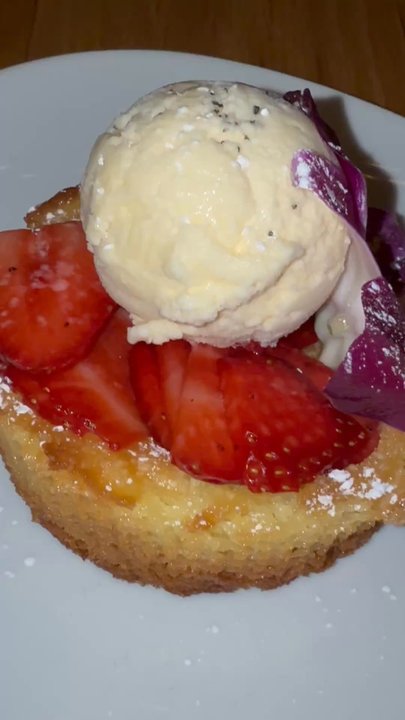 Taisho - Butter cake with ice cream - Sushi Bars Near Me - Sherman Oaks, California