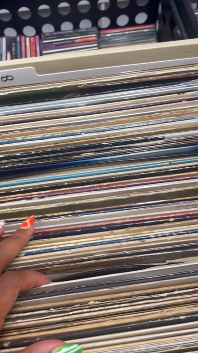 Uncle Joes Records - Vinyl Records Near Me - Cromwell, Connecticut