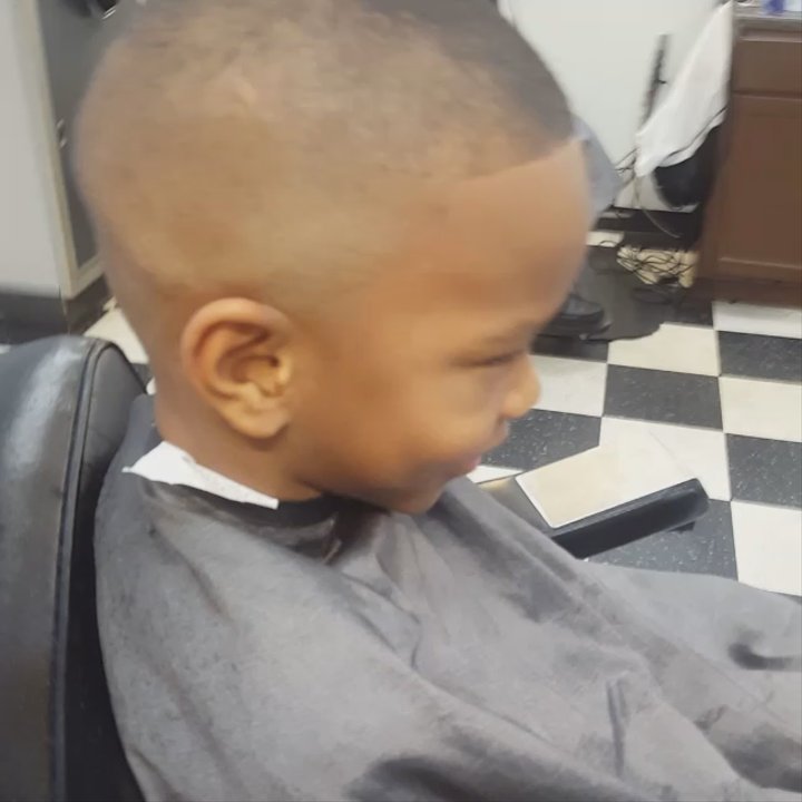 Fly Cuts & Styles - This here is Zion the Facebook star. Checkin in on yelp - Barbers Near Me - Sacramento, California