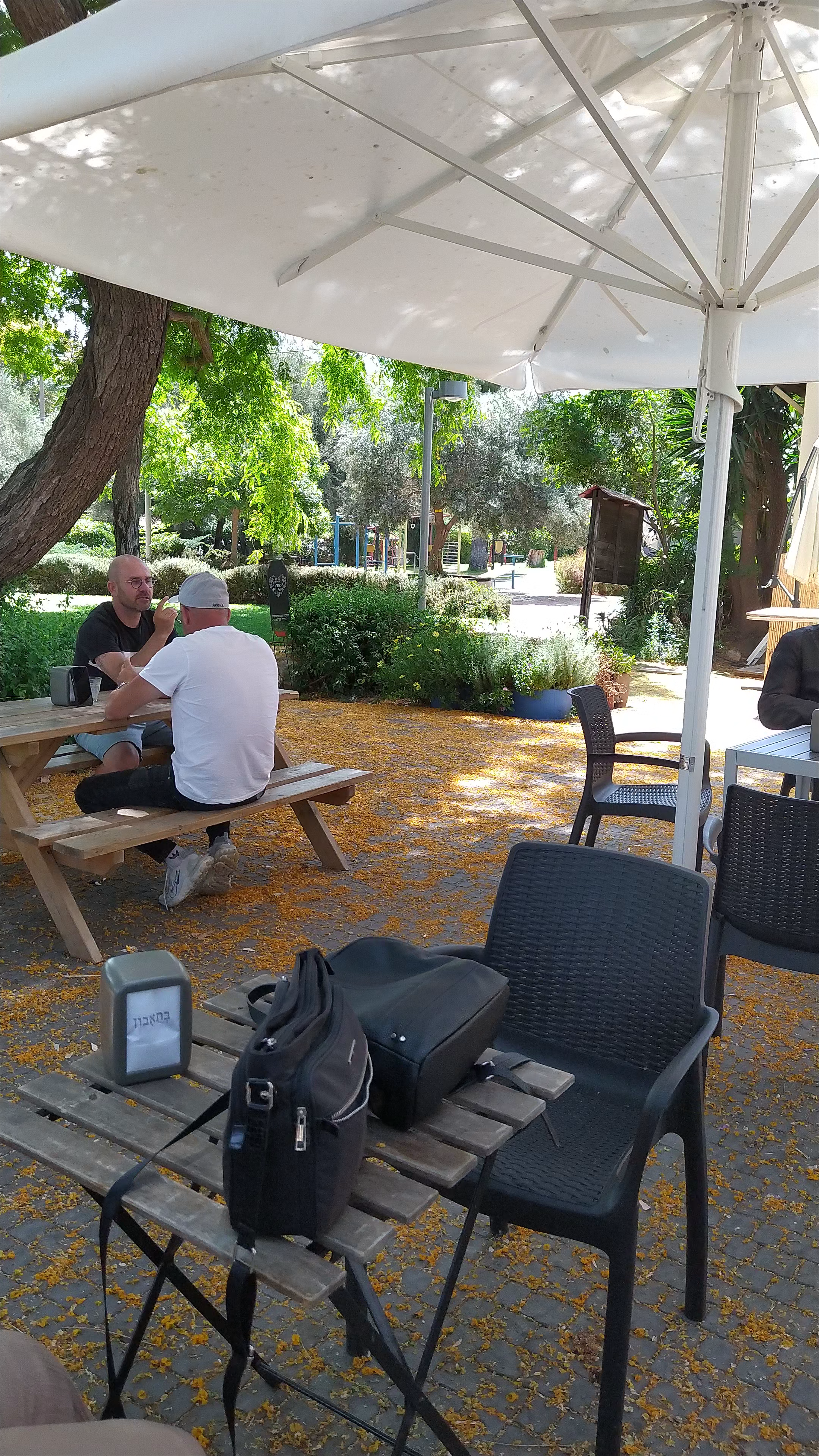 קפה בכפר משמר השבעה