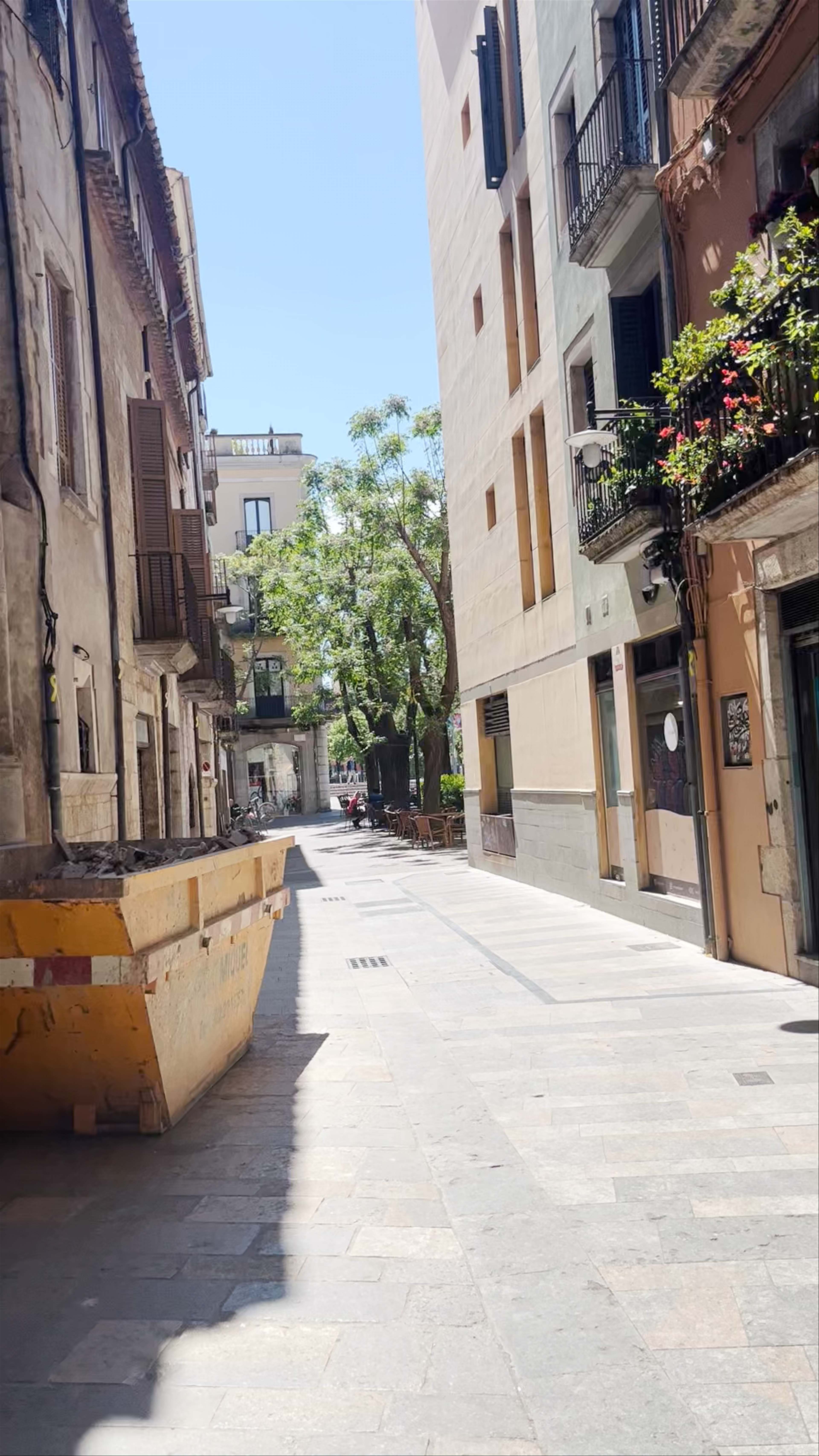 Exploring Iglesia del Sagrado Corazón in Girona: Architectural Elegance and Historic Charm