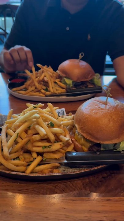 The State - I love their hamburger  especially on the happy hour - New American Near Me - Redlands, California