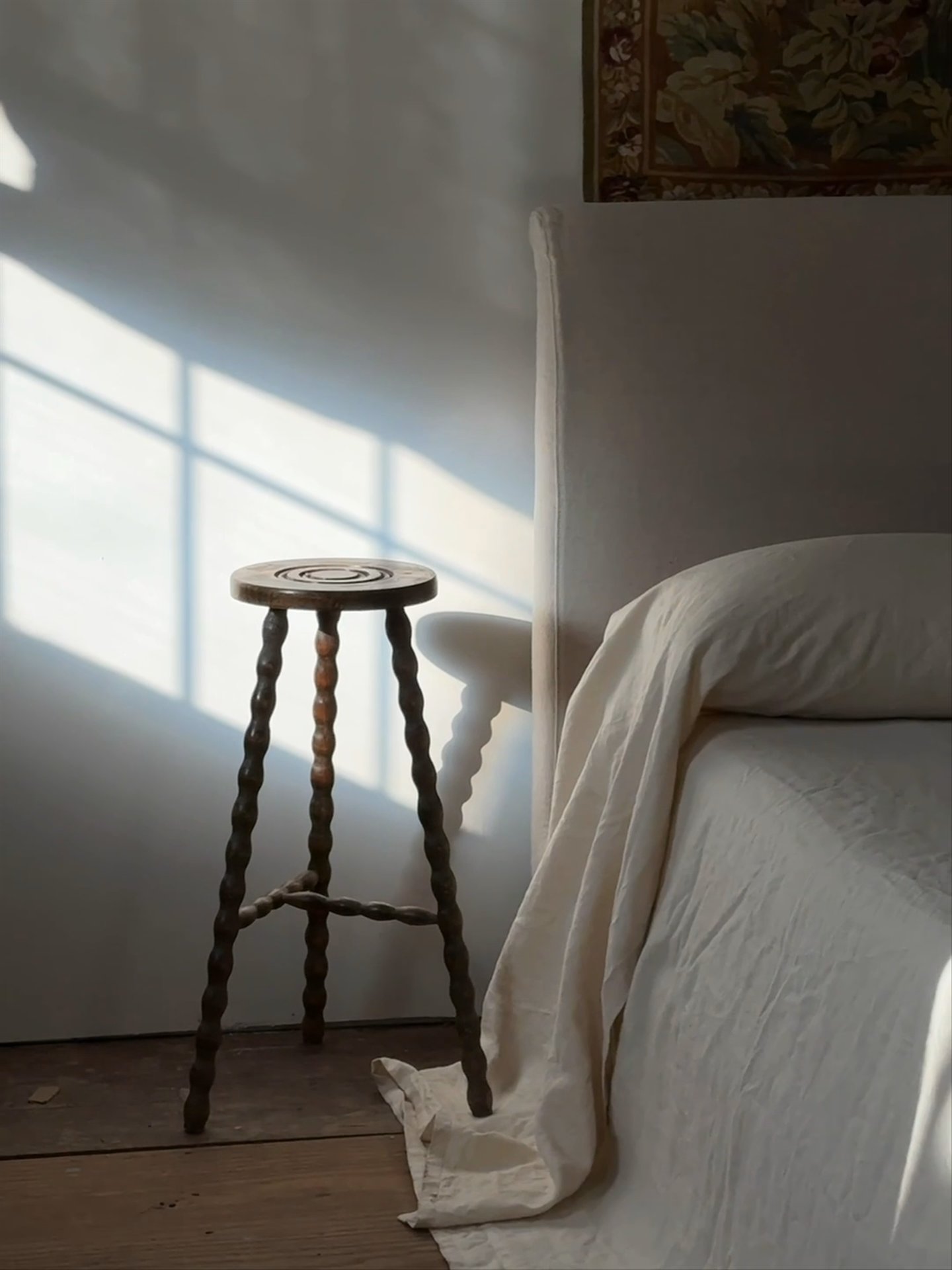 Tall Bobbin Leg Tripod Stool