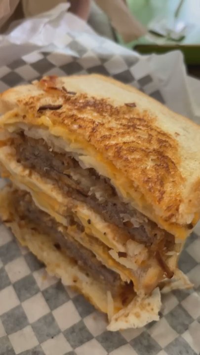Digger's Diner - Concord - Chicken fried steak sandwich with gravy dip - Breakfast & Brunch Near Me - Concord, California