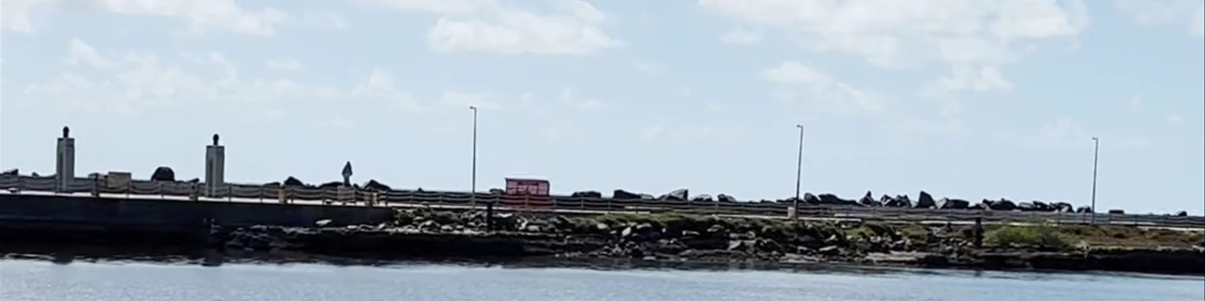 Letreiro "Recife"no Marco Zero - Praça Rio Branco - São José