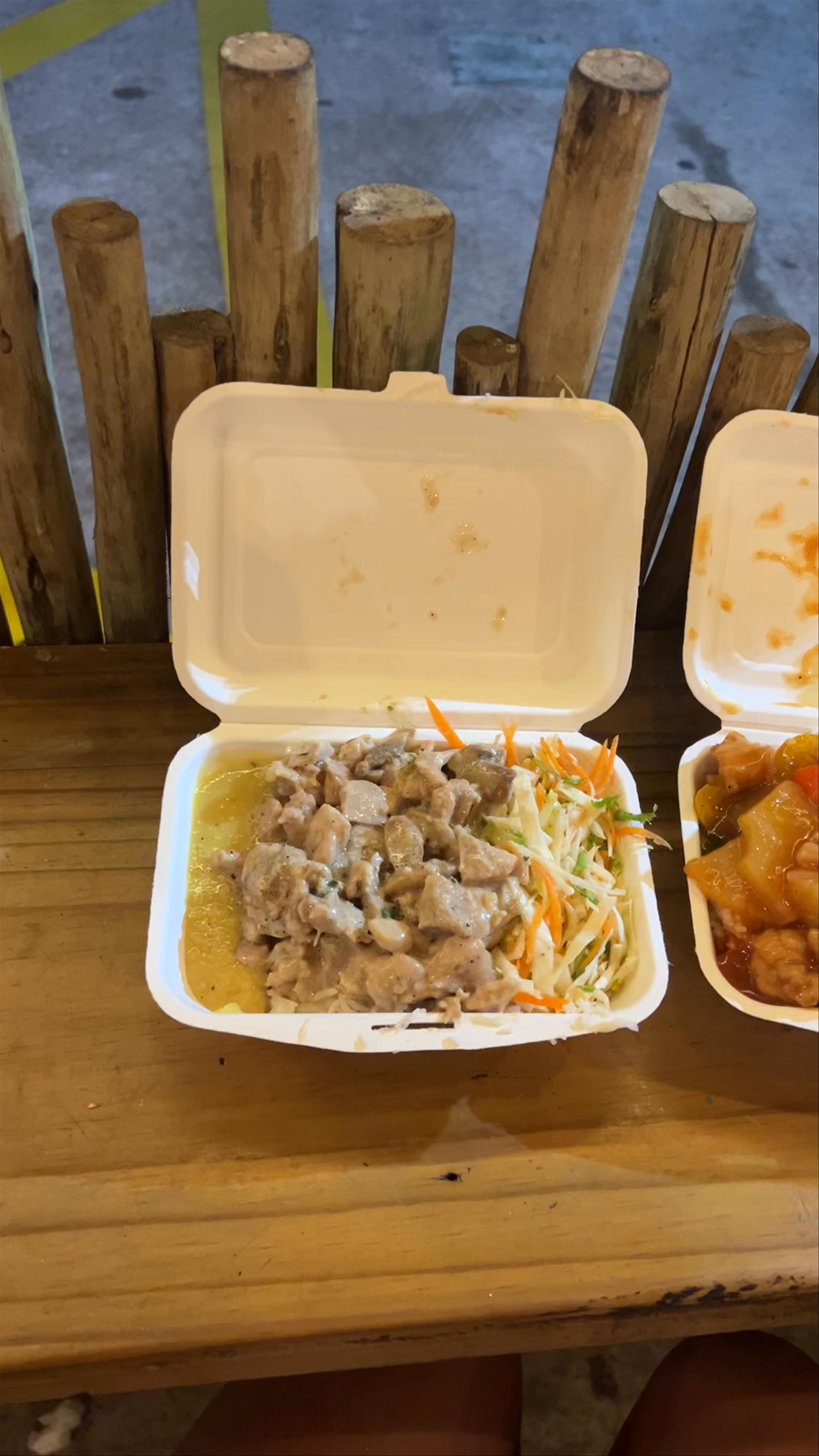 La Mer Pizzeria & TakeAway: Casual Island Dining on Praslin