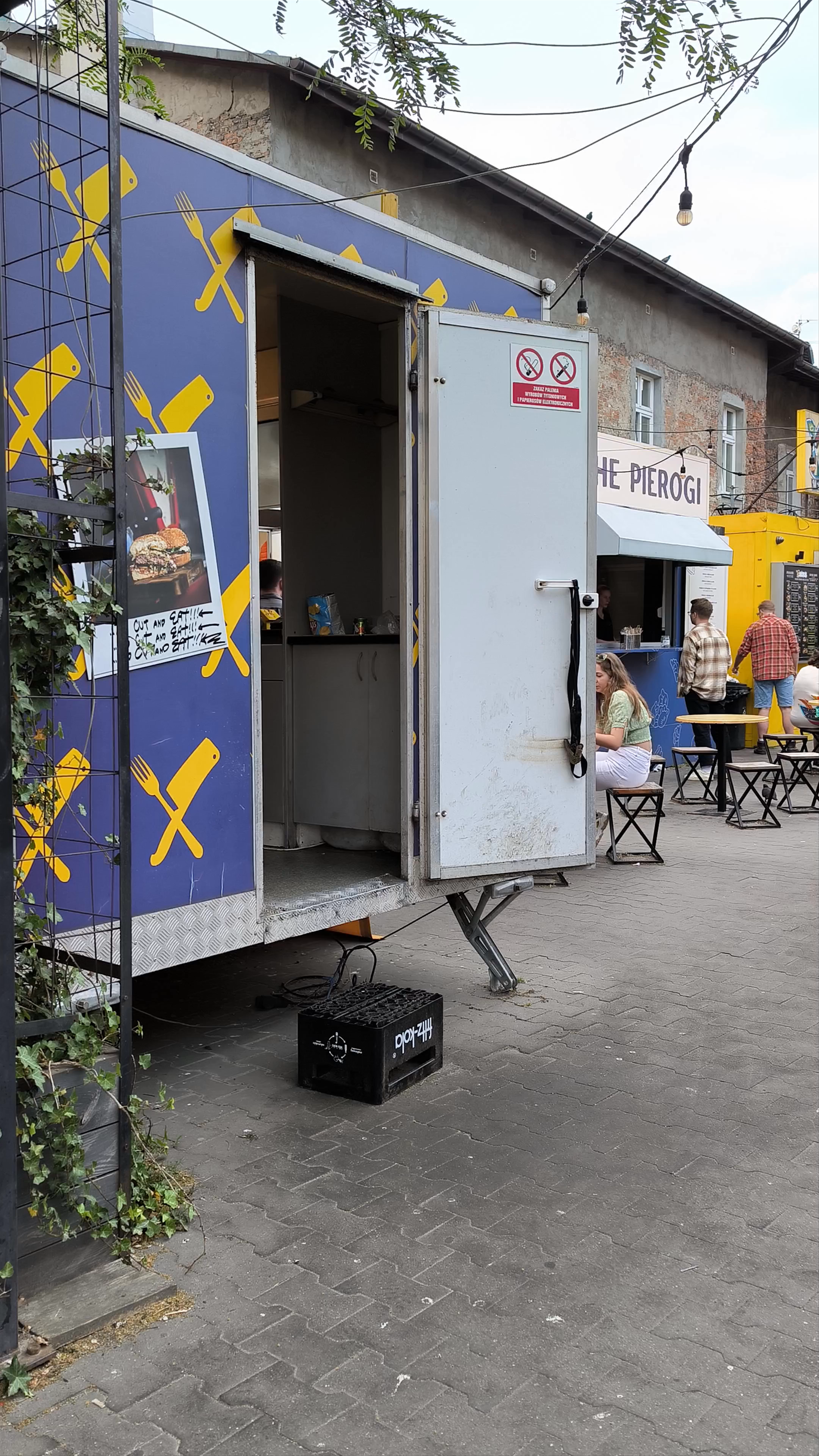 Judah Food Market: Vibrant Flavors and Urban Buzz in Kraków