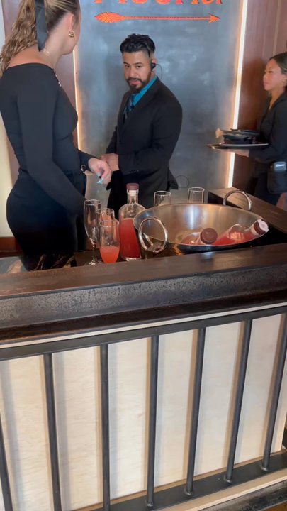 Flecha - Complimentary margaritas at entrance - Mexican Near Me - San Diego, California