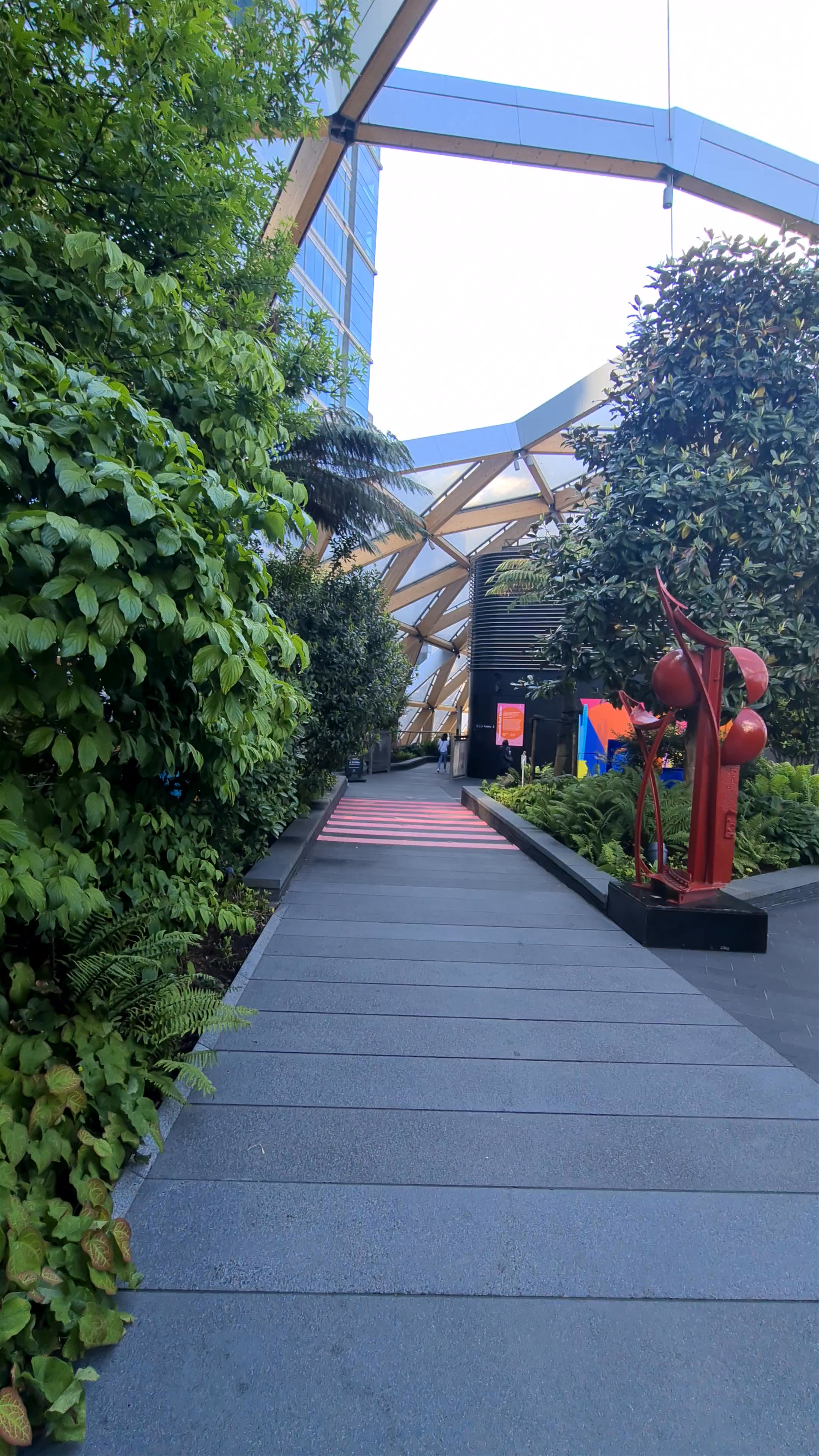 Crossrail Place Roof Garden: Urban Jungle Oasis in London
