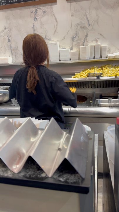 Friterie Tabora - Fast Food Near Me - Brussels, BRU