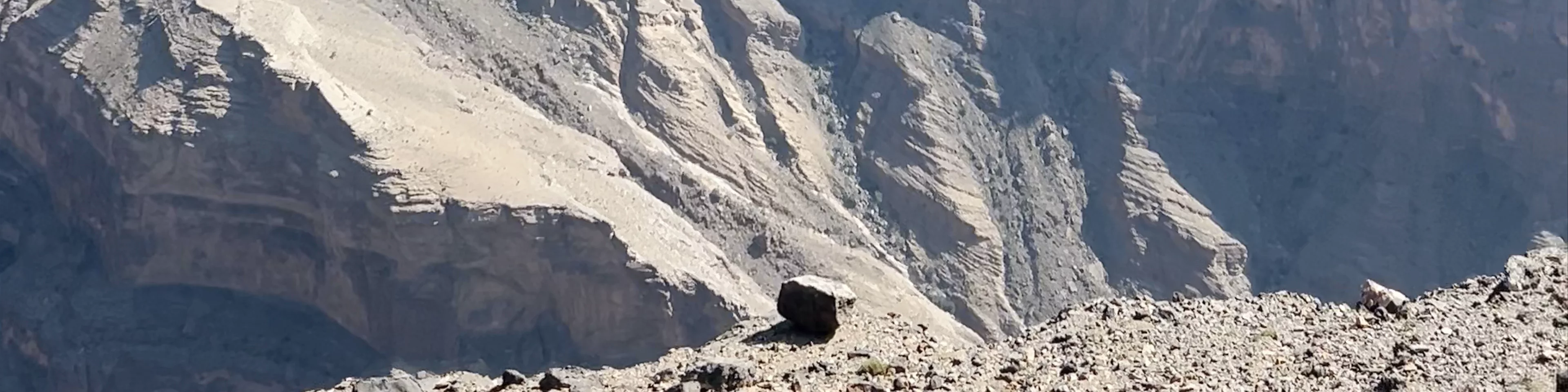 Balcony walk hiking way، Jabal Shams